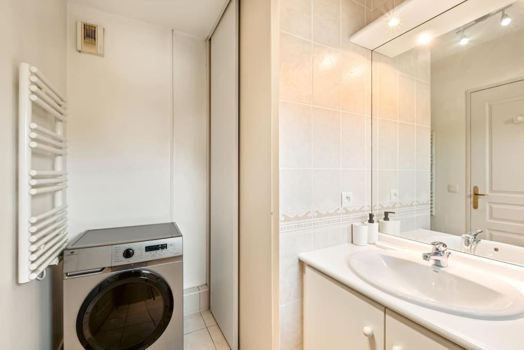 T2 Paisible Vaise, Avec Parking Metro Direct Bellecour Apartment Lyon Exterior photo